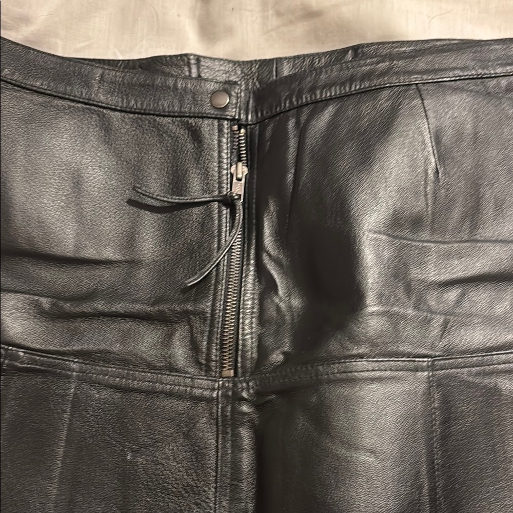 Black Leather Mini Skirt - Picture 5 of 6
